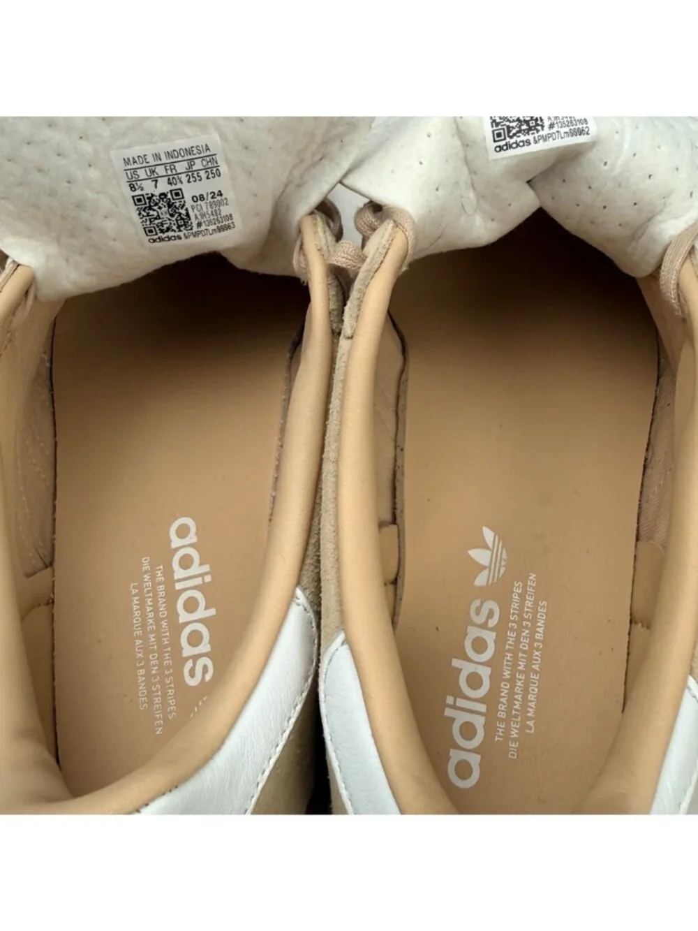 Adidas Gazelle Indoor Beige Suede Sneakers White Stripes Gum Sole Womens 8.5